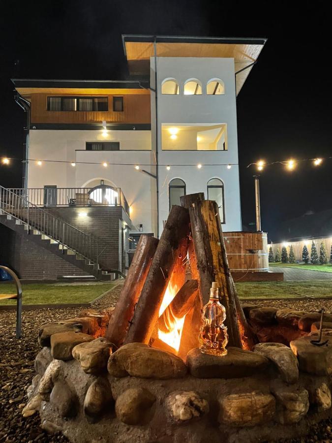 Pensiunea Maramures Guesthouse Viseu de Jos Exteriör bild